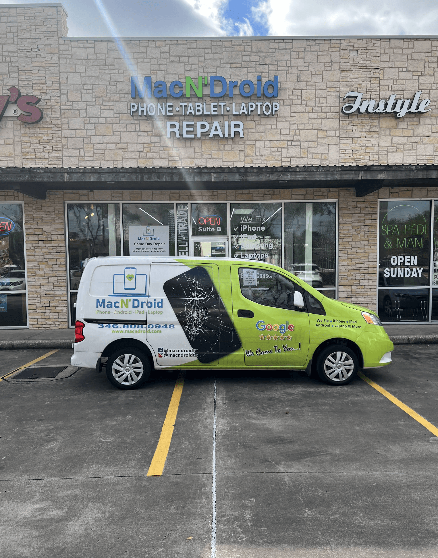 MacNDroid mobile repair van in Houston